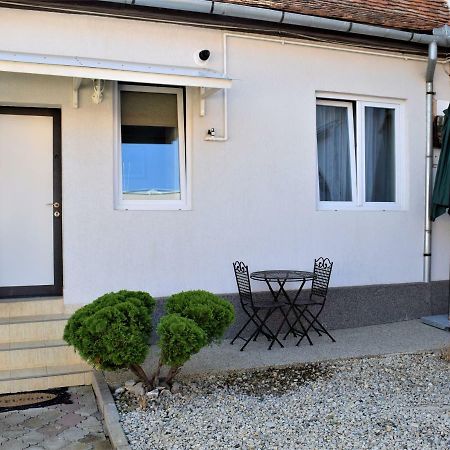 Little House Apartment Sibiu Exterior foto